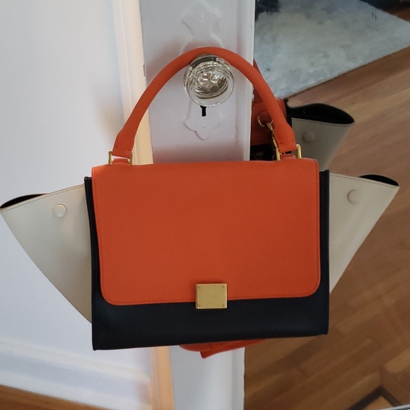 Celine Handbags - CELINE Trapeze Bag